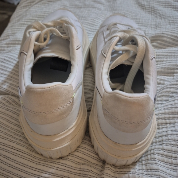 Size 6.5 - Adidas Hypersleek Triple White 702001 10/18 - Picture 2 of 6